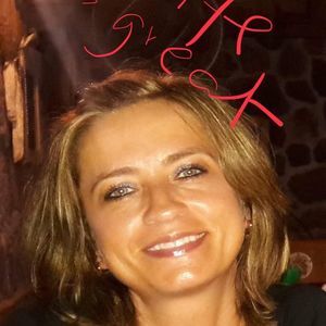 Meet your Posher, Ela